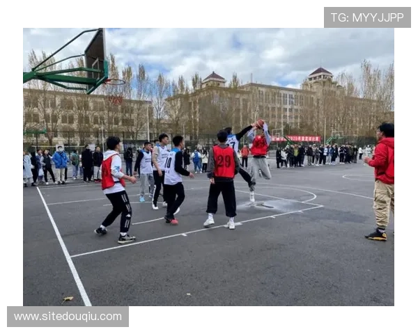 斗球直播篮球下载：稳定流畅的篮球比赛直播体验必备软件推荐